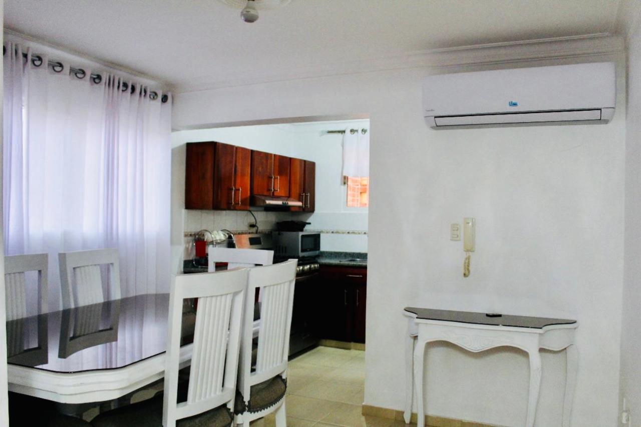 Apartamento Los Rieles Santiago De Los Caballeros Eksteriør billede